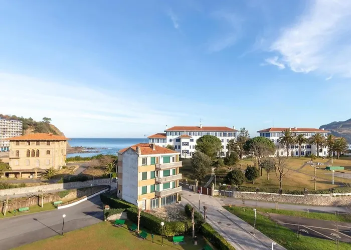 Vii With Parking By Aston * Bakio