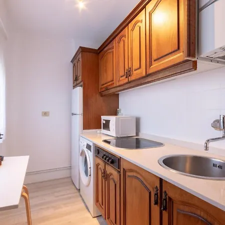 Vii With Parking By Aston