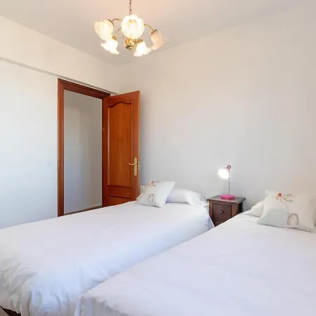 Apartamento Vii With Parking By Aston Bakio