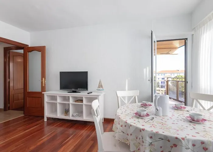 Vii With Parking By Aston Apartamento