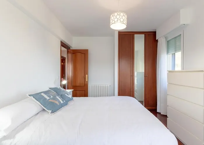 Apartamento Vii With Parking By Aston Bakio