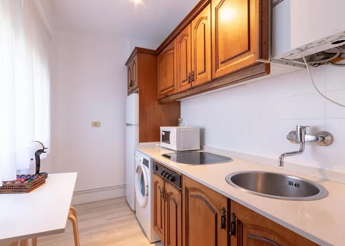 Vii With Parking By Aston